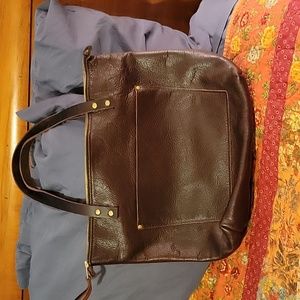 Portland Leather medium zippered tote in Coldbrew.